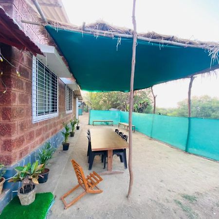 Villa Sumati Raut Farm Sahan Exterior foto